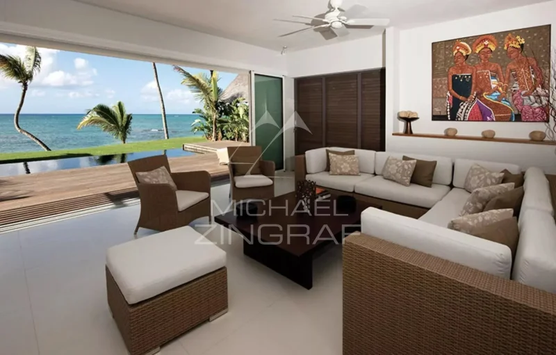 Ile Maurice - Opportunité rare : Villa de luxe Pied dans l'eau  proche Grand Baie - Pointe aux Canonniers