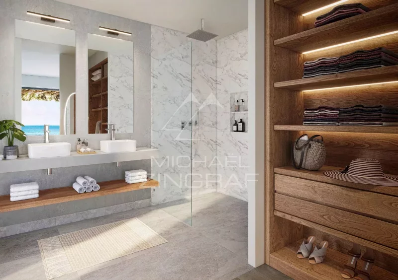 BALACLAVA: Seafront apartment on the first floor