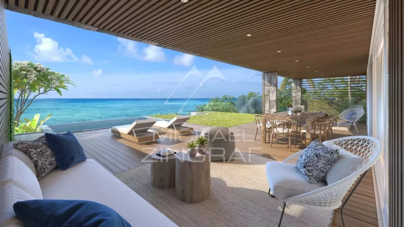 BALACLAVA: Seafront apartment on the first floor