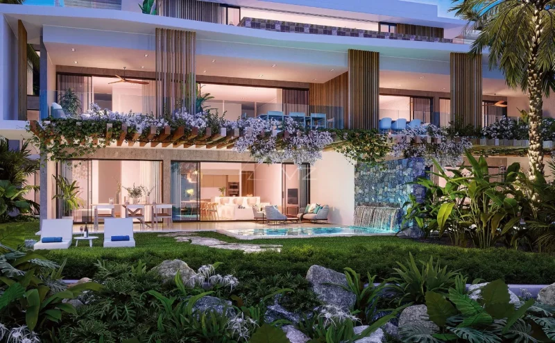 BALACLAVA: Seafront apartment on the first floor