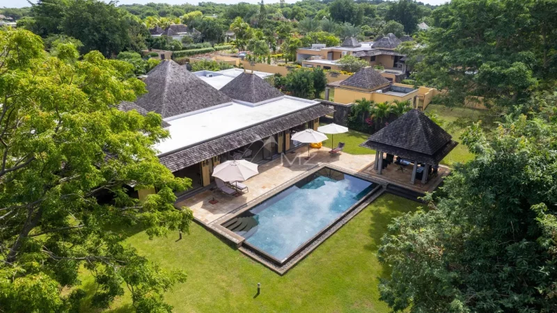 TAMARIN: Exceptional Tropical Villa within Tamarina Golf Estate & Beach Club