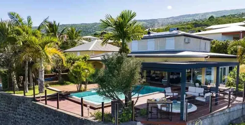 Außergewöhnliche Villa im Herzen des Meeresresorts von Saint-Leu