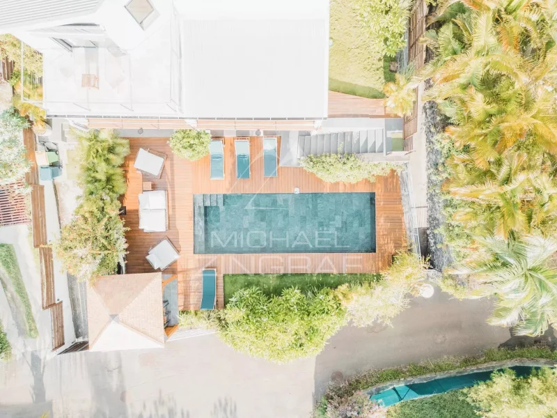 Außergewöhnliche Villa mit 180°-Meerblick