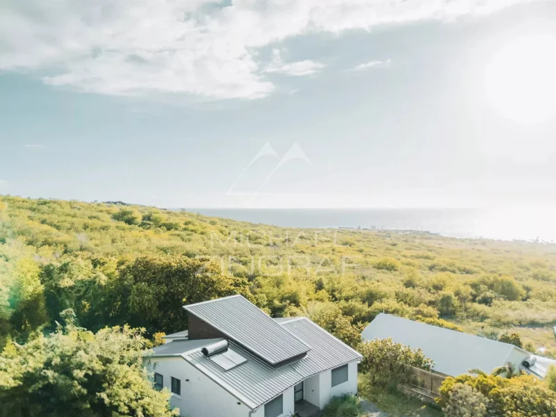 Außergewöhnliche Villa mit 180°-Meerblick