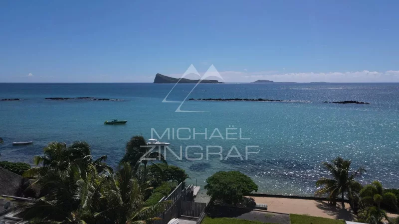 Exceptional Villa in Cap Malheureux with access to the sea