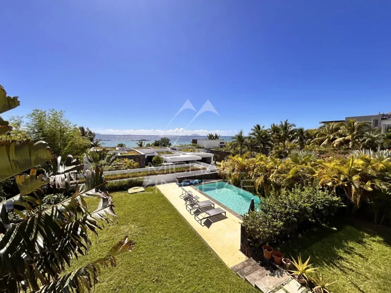 Exceptional Villa in Cap Malheureux with access to the sea