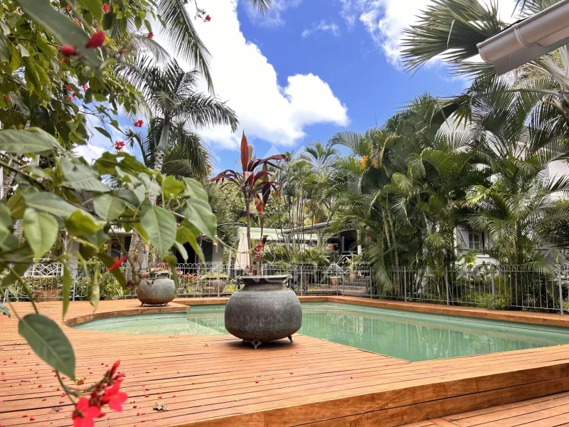 Villa d’Exception avec Accès Privé à la Mer – Pointe aux Canonniers