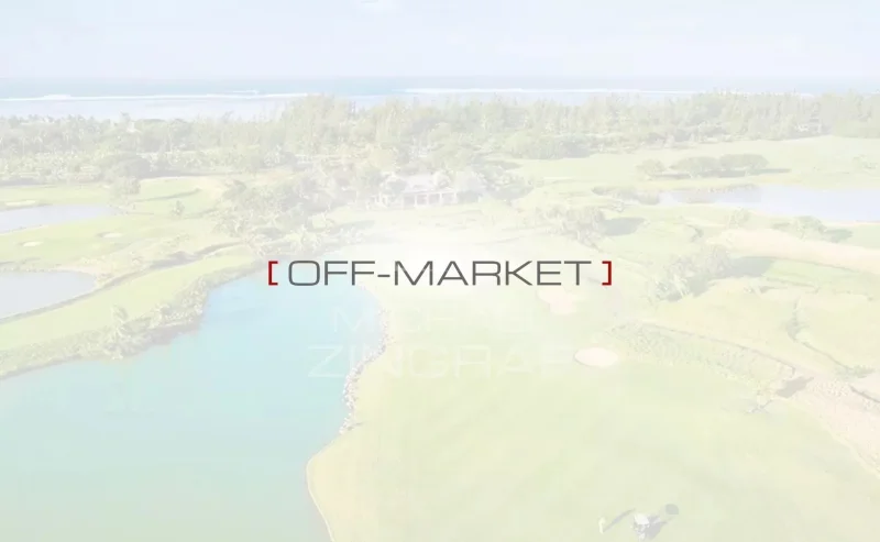 Prestigious villa with lake views