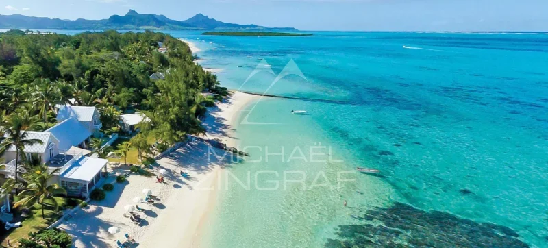 Vivre entre nature et lagon – Duplex d’exception à Pointe d’Esny Le Village