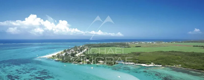 Vivre entre nature et lagon – Duplex d’exception à Pointe d’Esny Le Village