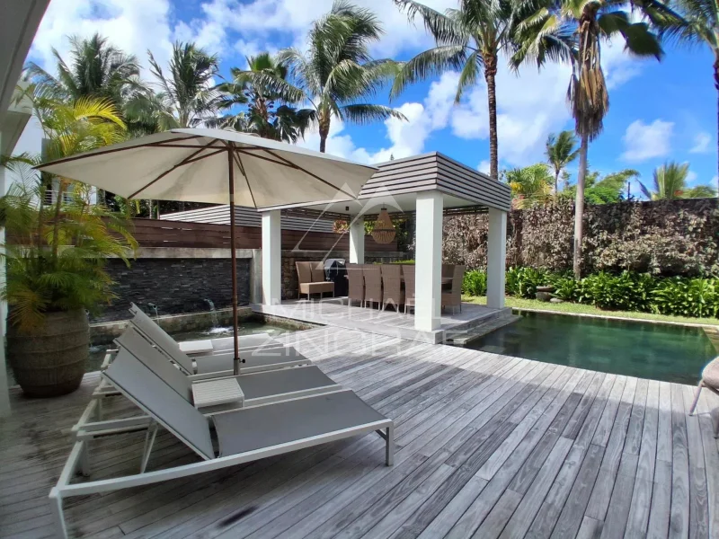 Magnifique villa avec accès plage privée – Un bien d’exception à Grand Baie