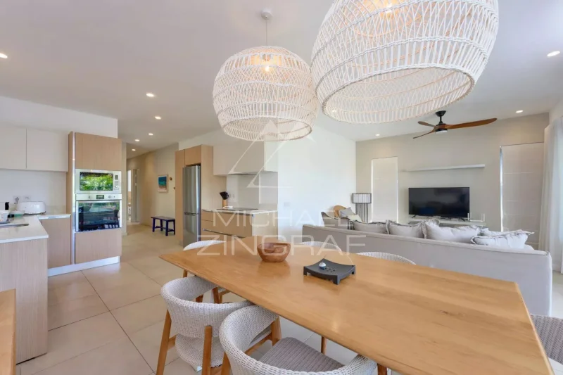 Élégant Appartement de 3 Chambres dans une Résidence Sécurisée à Pointe aux Canonniers