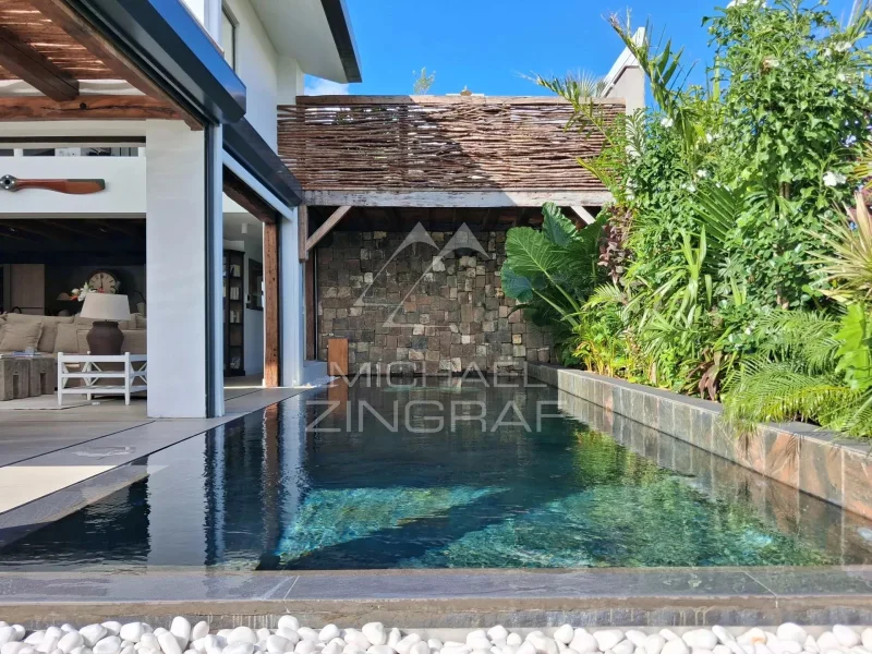 Außergewöhnliches Penthouse direkt am Wasser in Pointe aux Canonniers