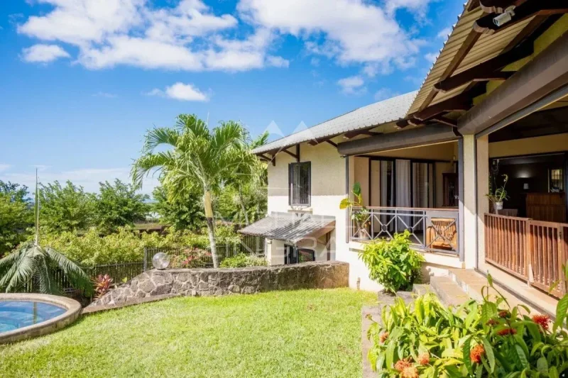 Villa d'Exception avec Vue Panoramique au sein d'un Domaine Résidentiel Prestigieux