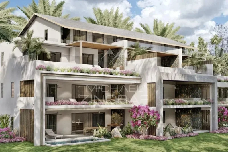 Luxuriöses Penthouse mit 4 Schlafzimmern in Balaclava – Panoramablick auf Golfplatz und Meer