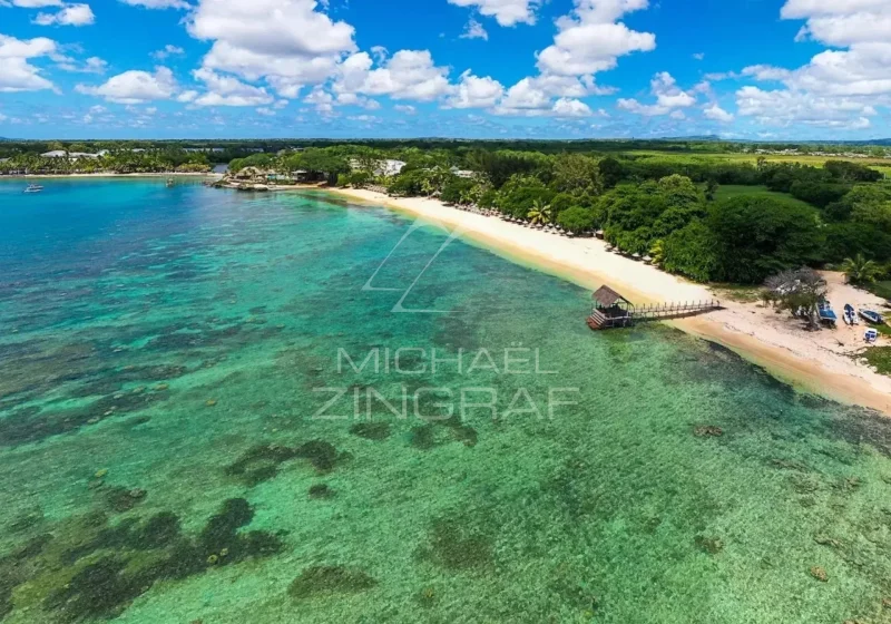 Luxuriöse Villa mit 4 Schlafzimmern in Balaclava – Meerblick, Privater Pool und Fünf-Sterne-Resort-Lifestyle