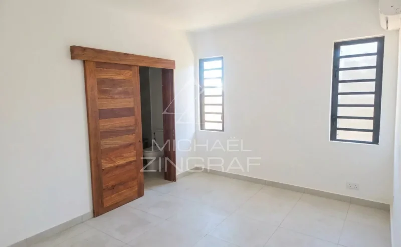 Villa neuve de 3 chambres avec piscine à vendre à Mont Mascal