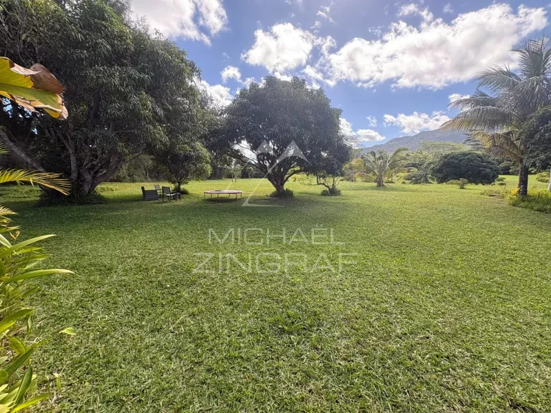 Terrain agricole avec maison conteneur de 3 chambres – Chamarel
