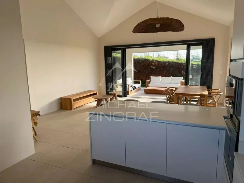Villa neuve meublée avec vue dégagée à Belle Vue Harel