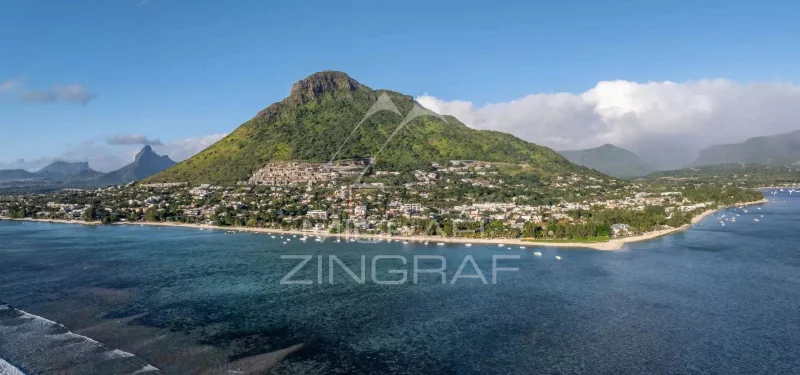 PRESTIGE APARTMENTS – FACING THE LAGOON AND LE MORNE