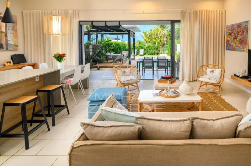 Île Maurice – Élégant Duplex de 3 Chambres avec Piscine Privée à Azuri Ocean & Golf Village