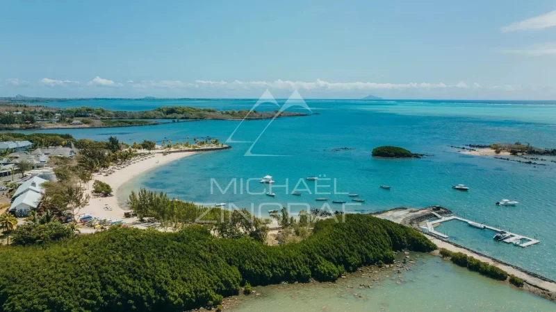 Île Maurice – Élégant Duplex de 3 Chambres avec Piscine Privée à Azuri Ocean & Golf Village