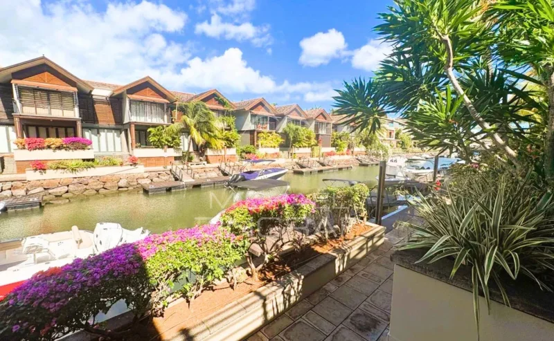 Exceptional Fully Renovated Duplex in the Heart of a Marina – Black River