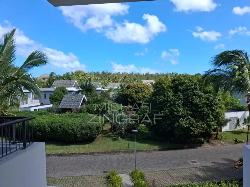 Elegant 3-Bedroom Penthouse in Mont Choisy – Close to the Beach