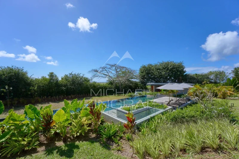 Élégance & Art de Vivre – Appartement 4 Chambres avec Jardin Privatif - Belle Vue