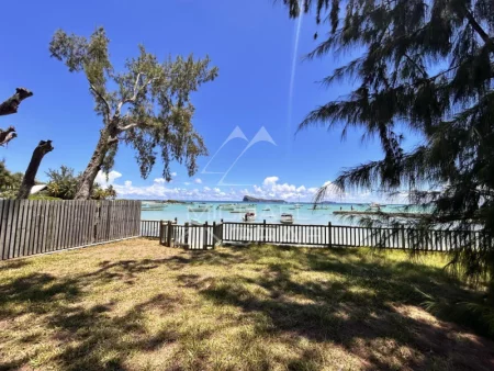 Charming Seafront Villa – Panoramic View of Coin de Mire