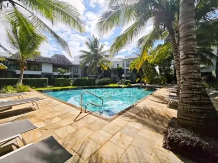 Außergewöhnliches Penthouse in Azuri – Eleganz, Meerblick und Lebensart